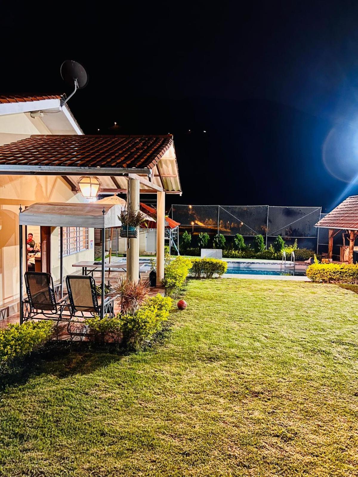 Quinta Estefania, Paute-Uzhupud クエンカ エクステリア 写真